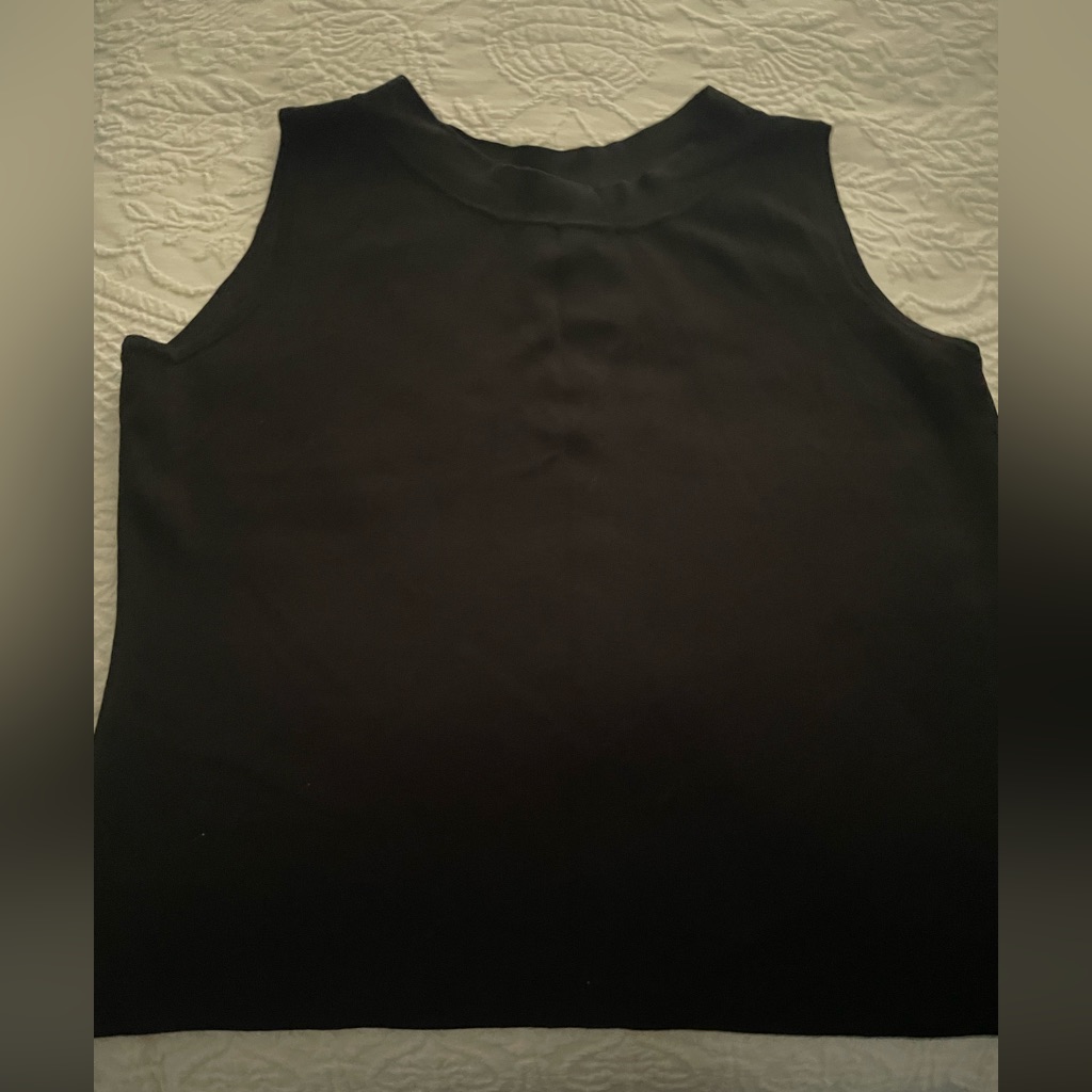 Women’s Xl Top By Dressbarn.